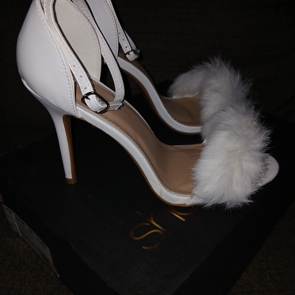 Chic White Fur Strap Heels - Picture 5 of 5